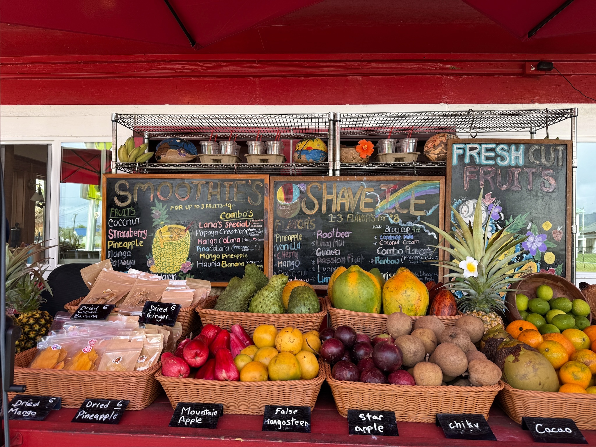 A vibrant tropical market